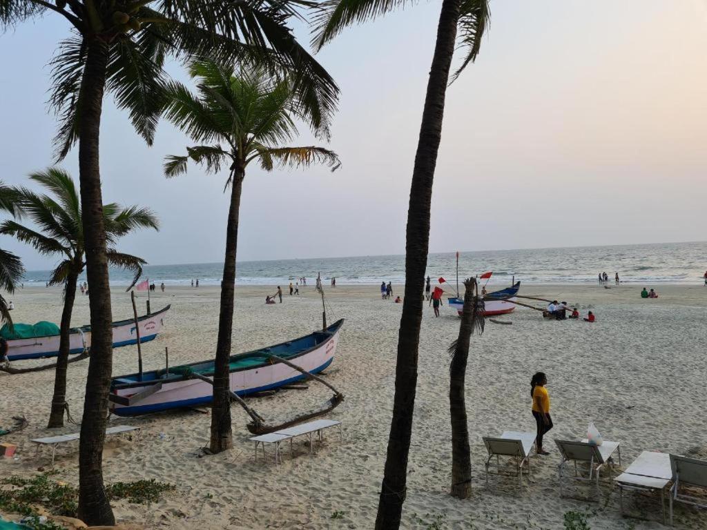 Coastal Suites Apart Hotel ---- 8 Minutes Walk To Beach ベナウリム エクステリア 写真